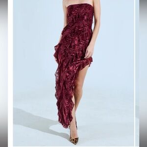 CYRUS VELVET MAXI DRESS IN BURGUNDY - L